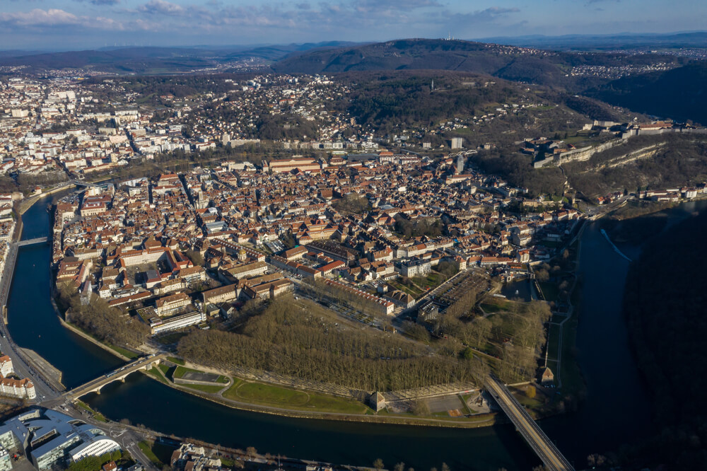 shutterstock_securite au sevrice de la ville tiny jpg